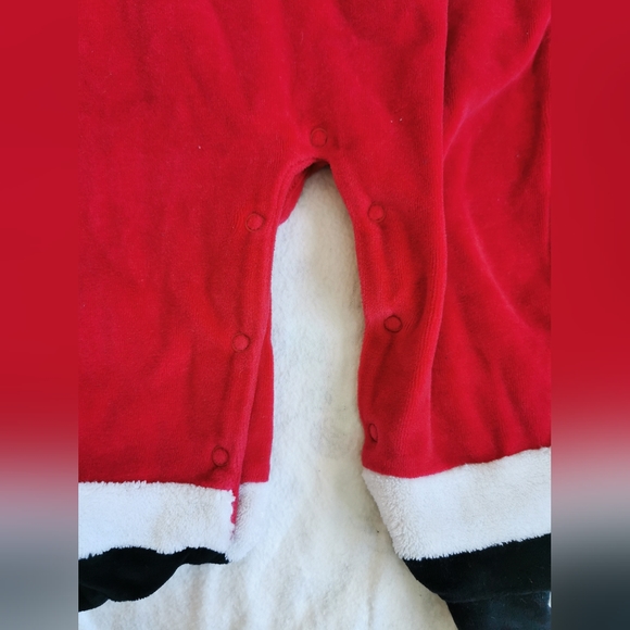 George Santa Suit 12 month GUC - Picture 9 of 12